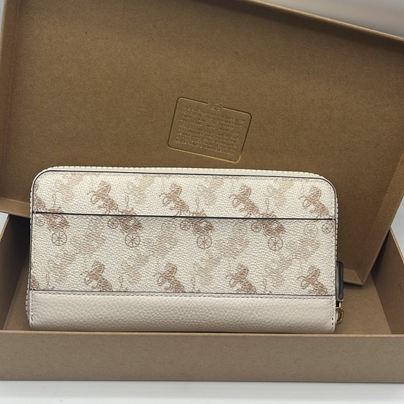 Coach Horse and Carriage Accordion Wallet - Picture 7 of 8